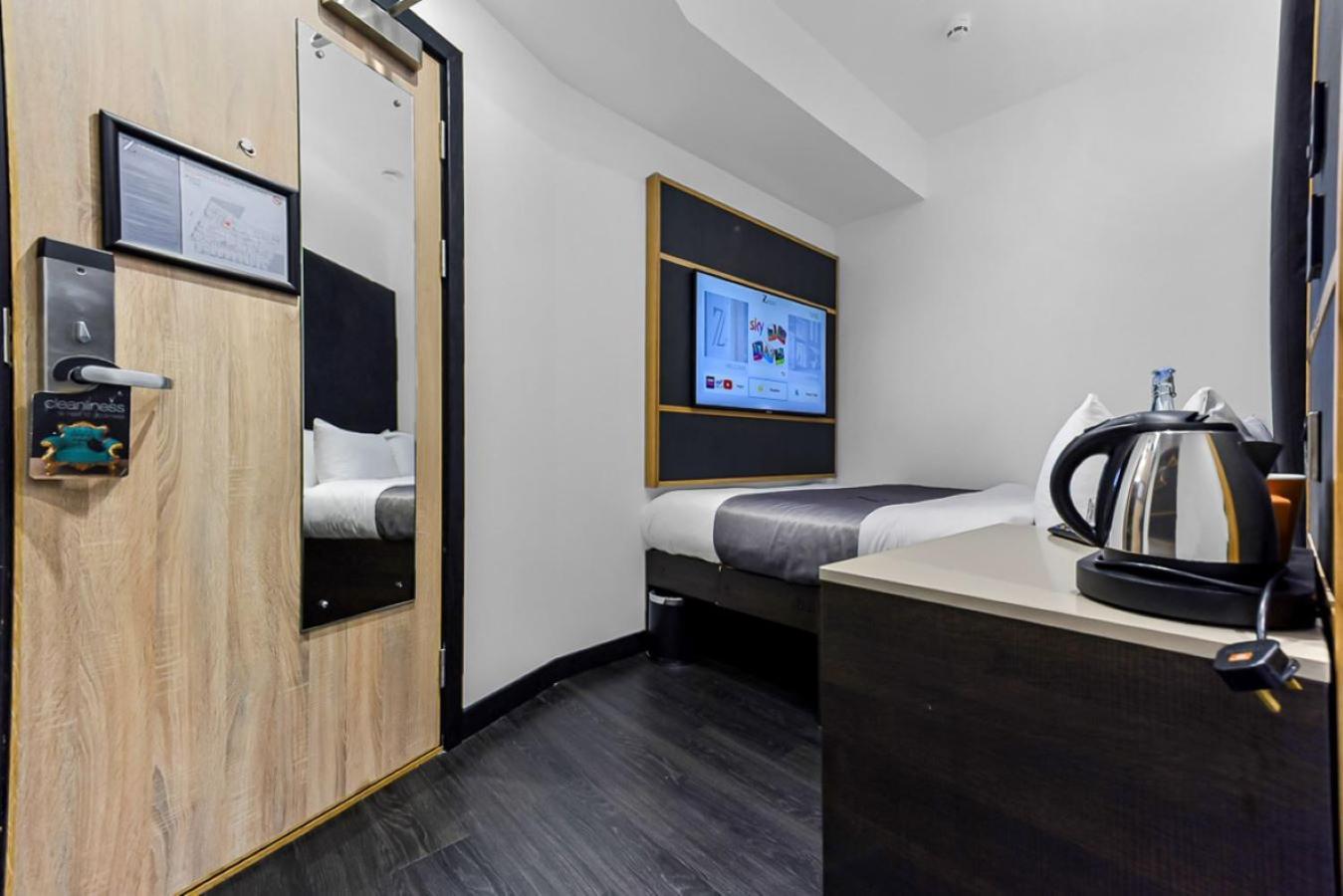 The Z Hotel Trafalgar London Ngoại thất bức ảnh